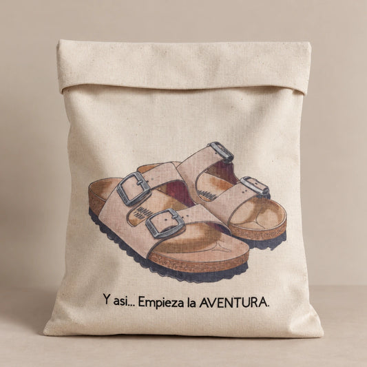 Bolsa para zapatos de viaje TDMAccessories en tela de loneta beige con ilustración vintage de sandalias de hebillas.